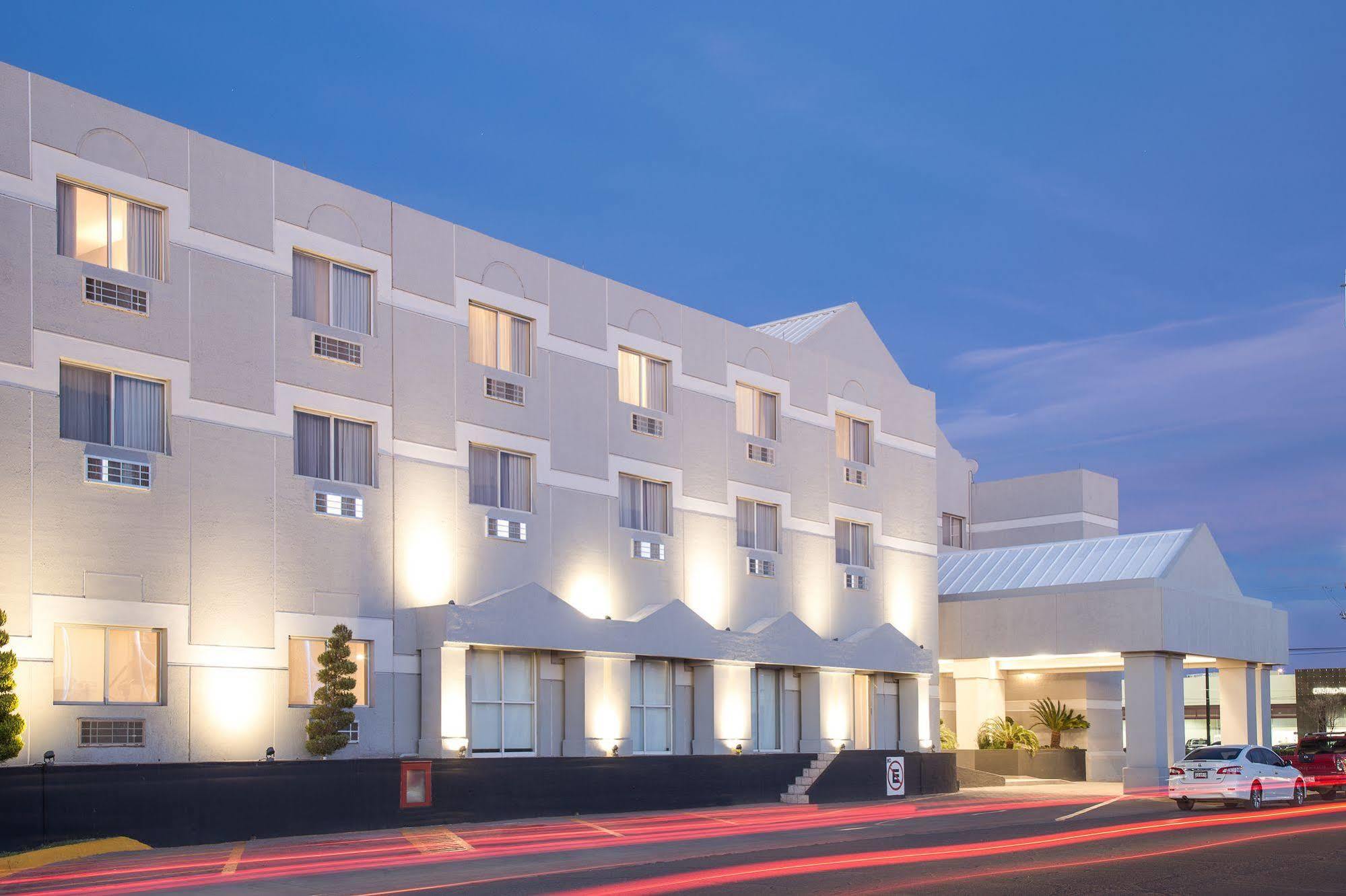 Casa Grande Delicias Otel Dış mekan fotoğraf
