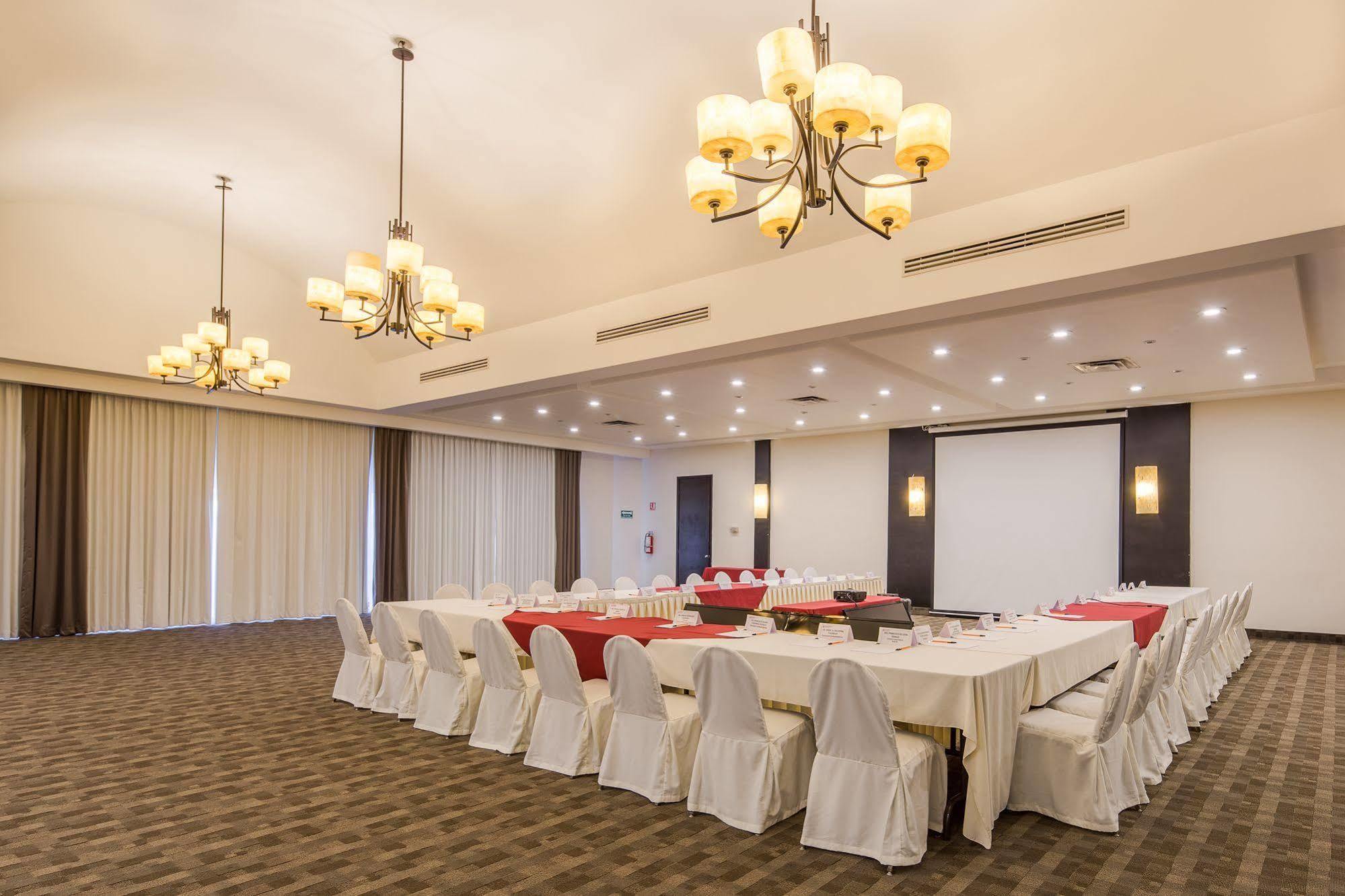 Casa Grande Delicias Otel Dış mekan fotoğraf